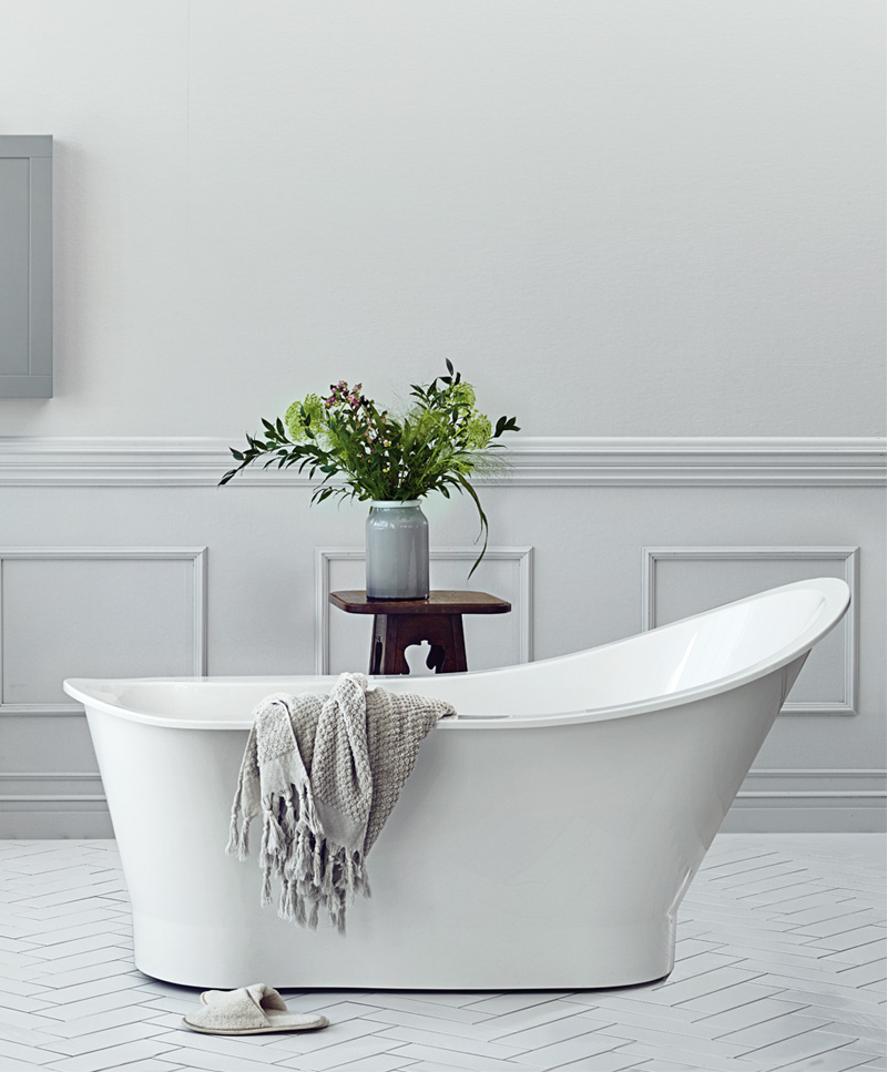 Svedbergs Scarlett badekar i hvitt og tidløs design