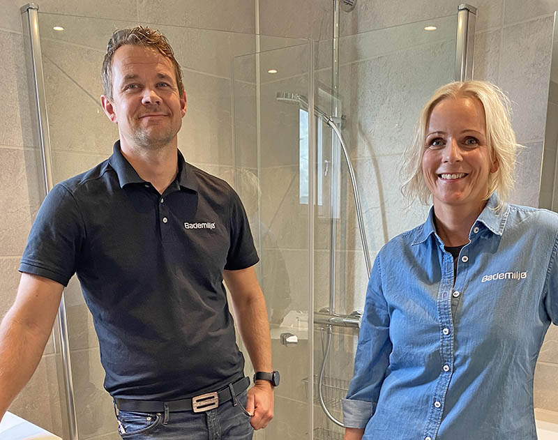 Bård Lyng Olsen og Anita Haldorsen hos oss i Bademiljø Fauske Rør på det nye badet
